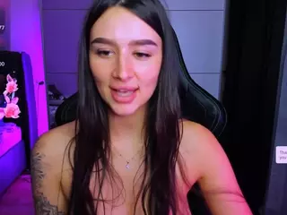 veronica-larson's Live Sex Cam Show