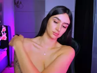 veronica-larson's Live Sex Cam Show
