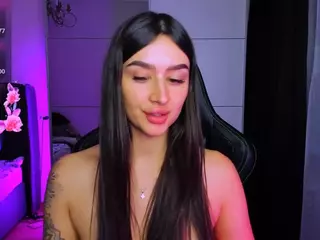 veronica-larson's Live Sex Cam Show