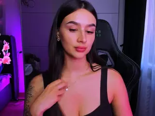 veronica-larson's Live Sex Cam Show