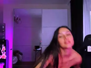 veronica-larson's Live Sex Cam Show
