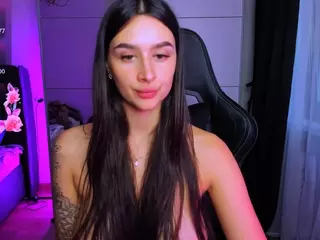 veronica-larson's Live Sex Cam Show