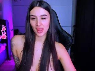 veronica-larson's Live Sex Cam Show