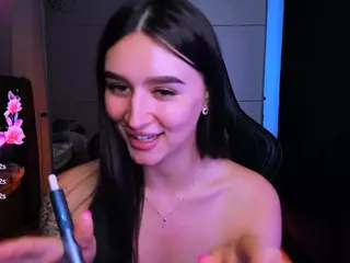 veronica-larson's Live Sex Cam Show