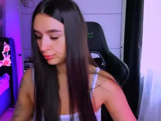 veronica-larson's Live Sex Cam Show