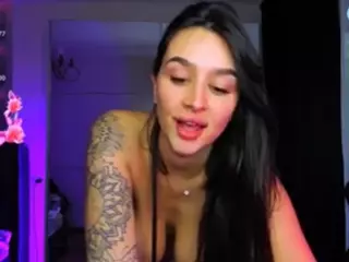 veronica-larson's Live Sex Cam Show