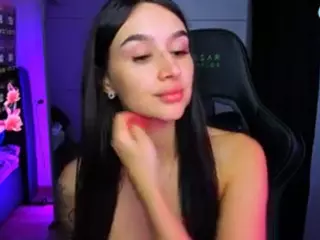 veronica-larson's Live Sex Cam Show