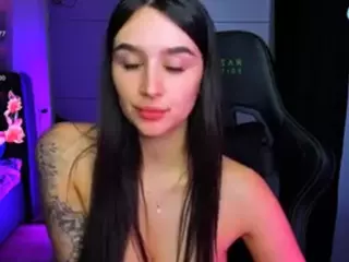 veronica-larson's Live Sex Cam Show