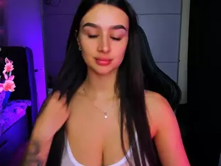 veronica-larson's Live Sex Cam Show