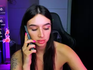 veronica-larson's Live Sex Cam Show