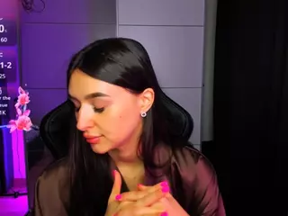 veronica-larson's Live Sex Cam Show