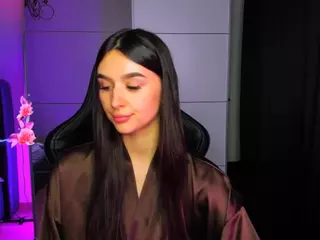 veronica-larson's Live Sex Cam Show