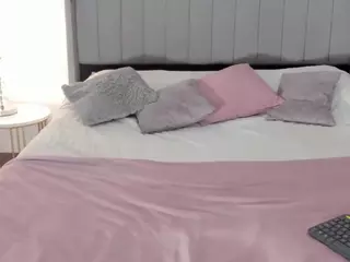 APRIL-ROSES's Live Sex Cam Show