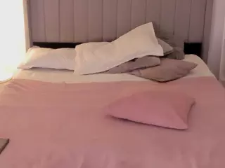 APRIL-ROSES's Live Sex Cam Show