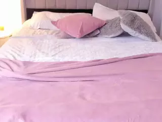APRIL-ROSES's Live Sex Cam Show