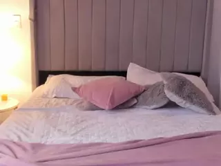 APRIL-ROSES's Live Sex Cam Show