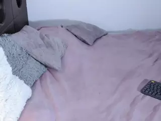 APRIL-ROSES's Live Sex Cam Show