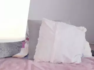 APRIL-ROSES's Live Sex Cam Show