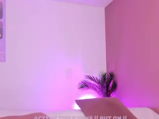 Powergirl Gwen's Live Sex Cam Show
