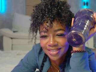 Live cam show with BuxDelight