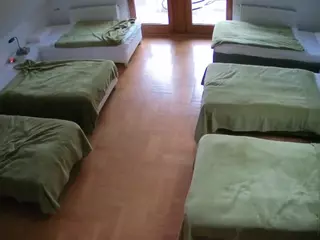 Julmodels Bedroom-D6's Live Sex Cam Show