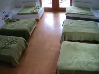 Julmodels Bedroom-D6's Live Sex Cam Show