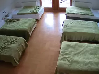 Julmodels Bedroom-D6's Live Sex Cam Show
