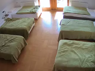 Julmodels Bedroom-D6's Live Sex Cam Show