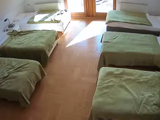 Julmodels Bedroom-D6's Live Sex Cam Show