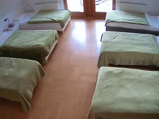 Julmodels Bedroom-D6's Live Sex Cam Show