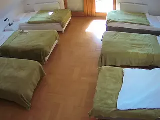 Julmodels Bedroom-D6's Live Sex Cam Show
