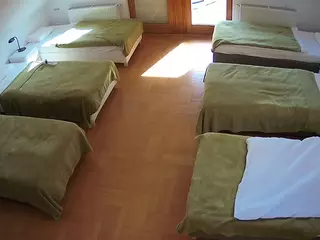 Julmodels Bedroom-D6's Live Sex Cam Show