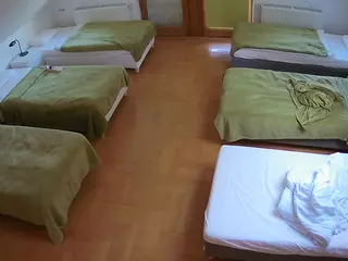 Julmodels Bedroom-D6's Live Sex Cam Show