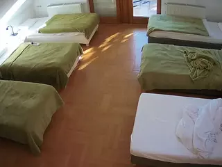 Julmodels Bedroom-D6's Live Sex Cam Show