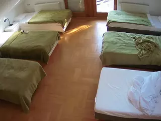 Julmodels Bedroom-D6's Live Sex Cam Show