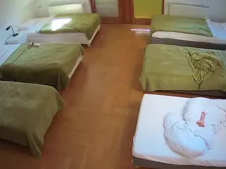 Julmodels Bedroom-D6's Live Sex Cam Show