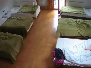Julmodels Bedroom-D6's Live Sex Cam Show