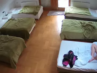 Julmodels Bedroom-D6's Live Sex Cam Show