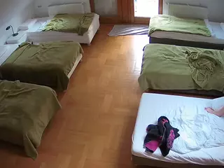 Julmodels Bedroom-D6's Live Sex Cam Show