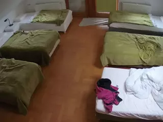 Julmodels Bedroom-D6's Live Sex Cam Show
