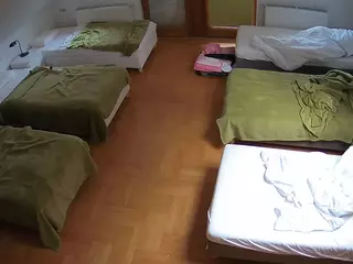 Julmodels Bedroom-D6's Live Sex Cam Show