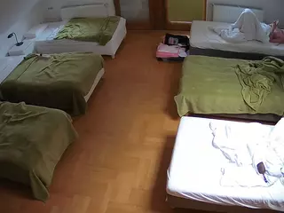 Julmodels Bedroom-D6's Live Sex Cam Show