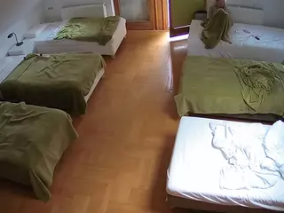 Julmodels Bedroom-D6's Live Sex Cam Show