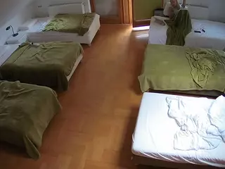 Julmodels Bedroom-D6's Live Sex Cam Show