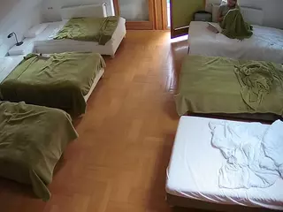 Julmodels Bedroom-D6's Live Sex Cam Show