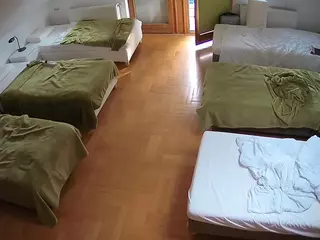 Julmodels Bedroom-D6's Live Sex Cam Show