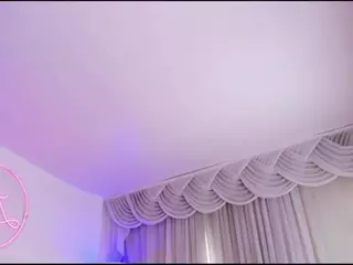 Lauren Saenz's Live Sex Cam Show