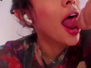 Lauren Saenz's Live Sex Cam Show