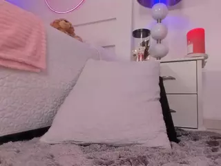 Lauren Saenz's Live Sex Cam Show