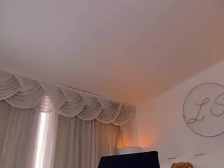 Lauren Saenz's Live Sex Cam Show
